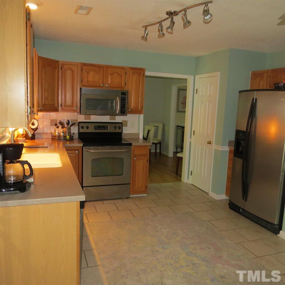 6724 Rainwater Road Raleigh, NC 27615 - Photo 7 of 19