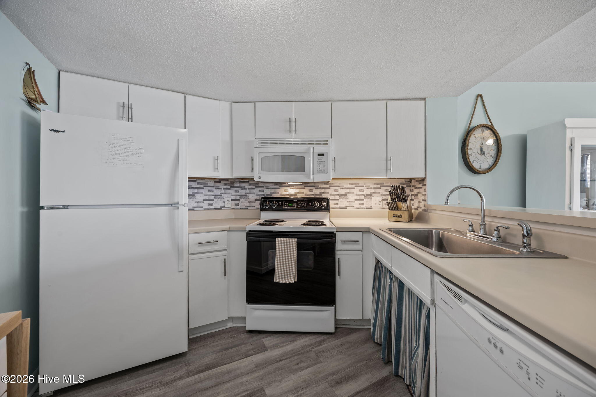 1400 East Fort Macon Road, Unit 410 Atlantic Beach, NC 28512 - Photo 8 of 55 23-web-or-mls-IMG_0062