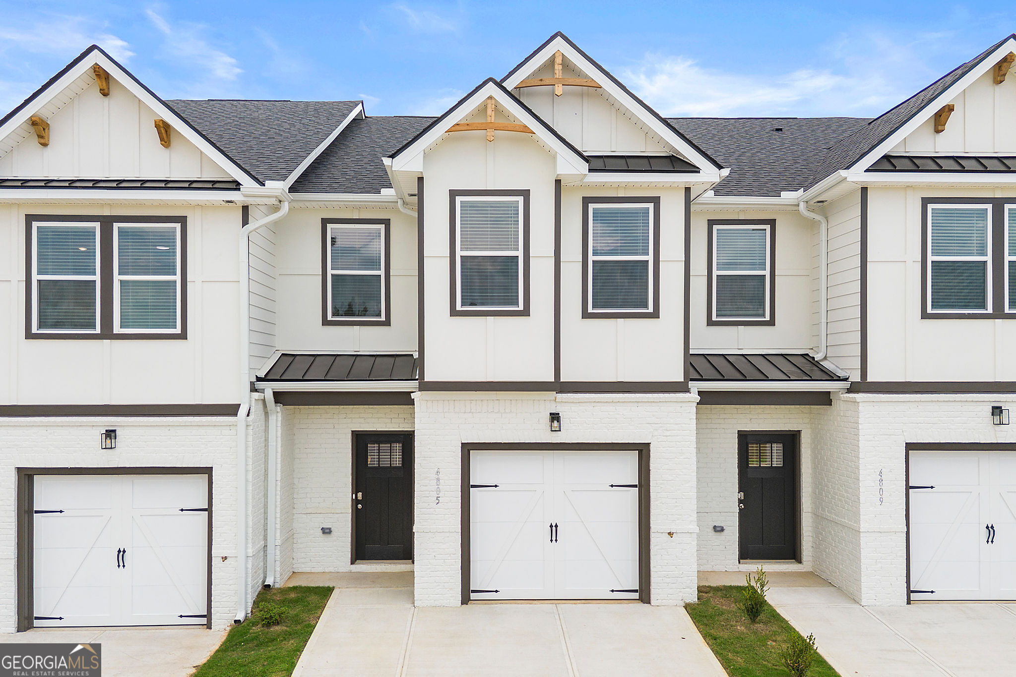 a view of white house