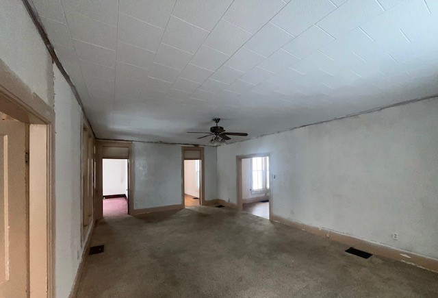 305 West Main Street Oakland, IL 61943 - Photo 9 of 18