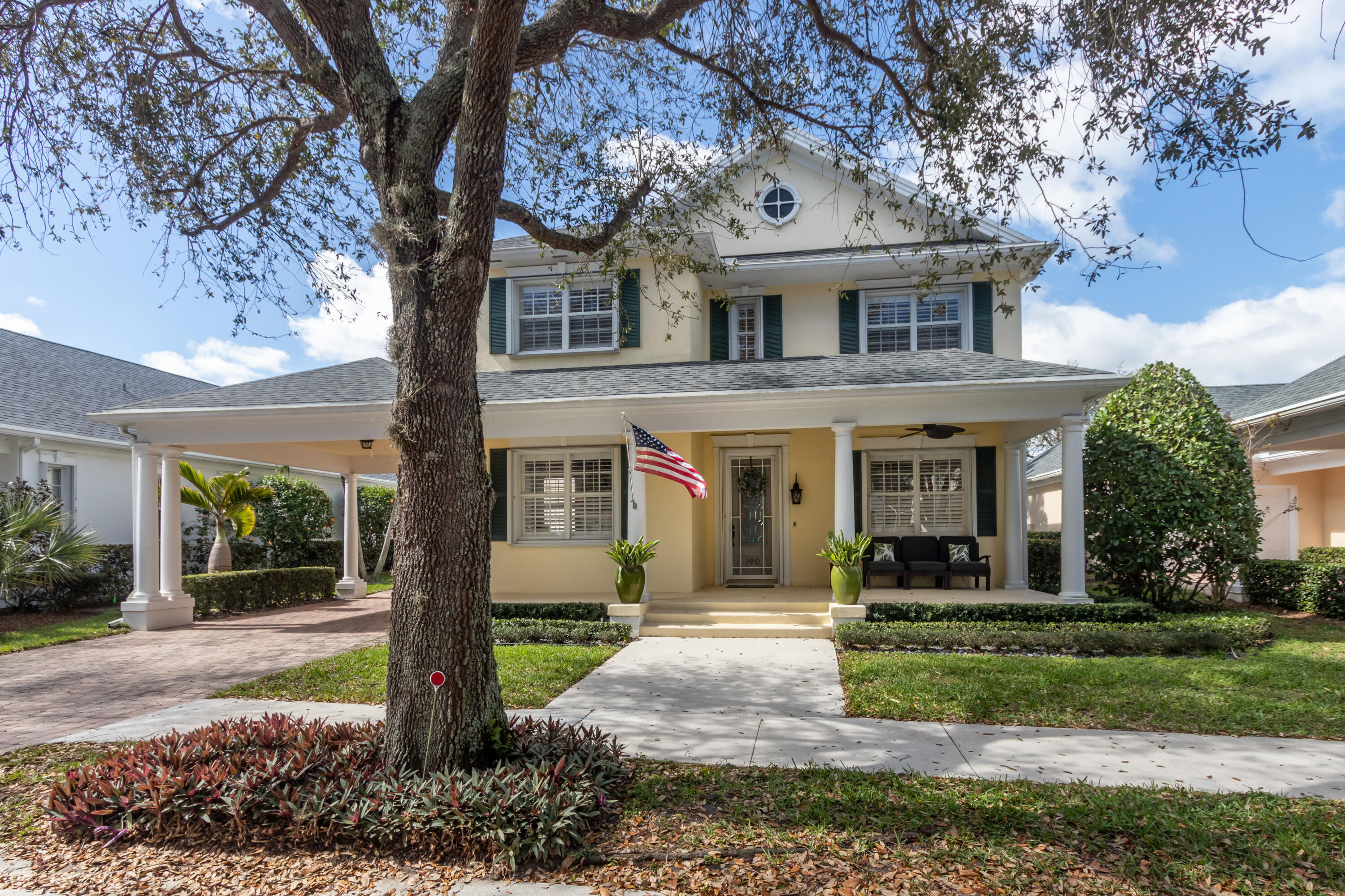 190 Barbados Drive Jupiter, FL 33458 - Photo 2 of 25 IMG_8051