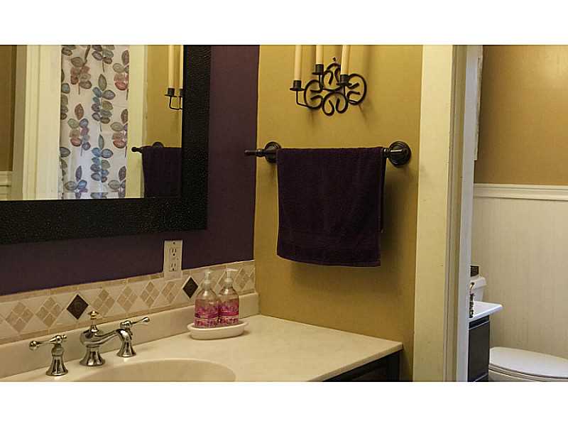 33 Skunk Hill Road Hopkinton, RI 02832 - Photo 18 of 25 Bathroom.
