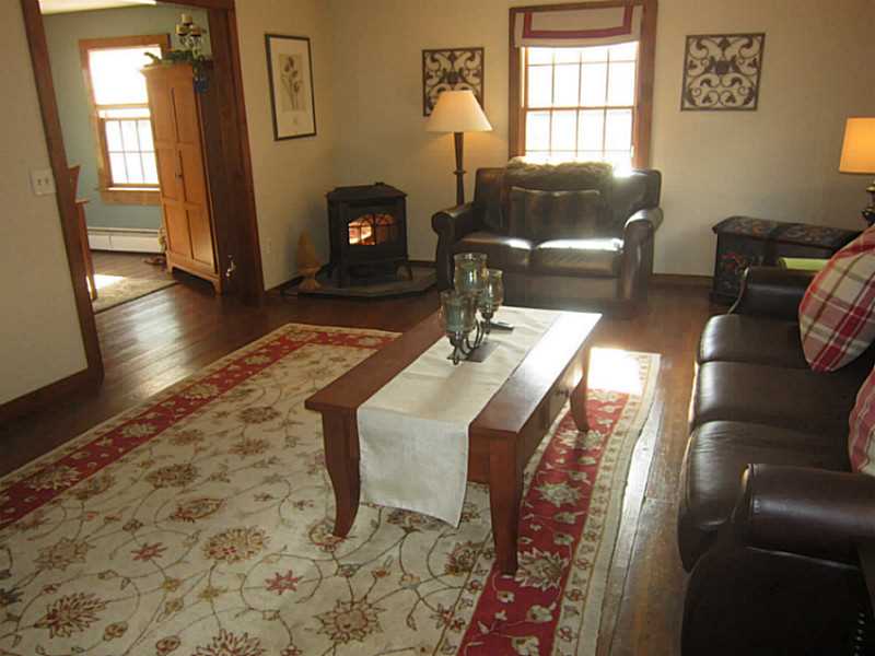 33 Skunk Hill Road Hopkinton, RI 02832 - Photo 21 of 25 Living Room.