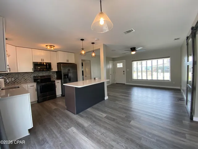 $1,800 | 1606 Clay Avenue, Panama City, FL 32405