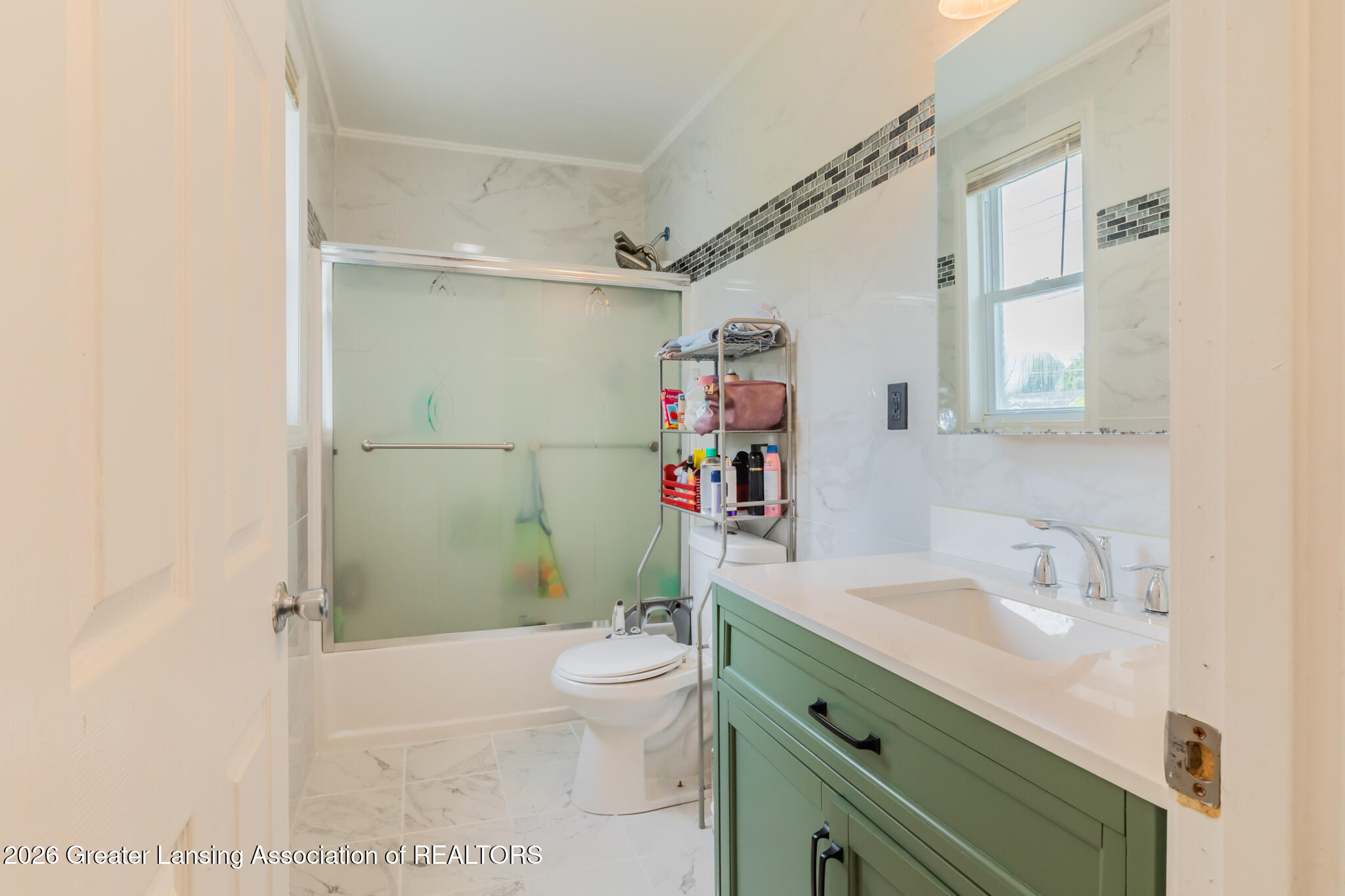 1916 West Jolly Road Lansing, MI 48910 - Photo 17 of 29 1916WJolly17