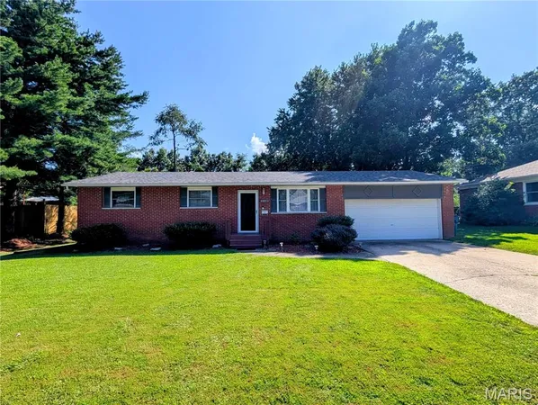 $158,000 | 4816 Wick-Mor Drive, Alton, IL 62002