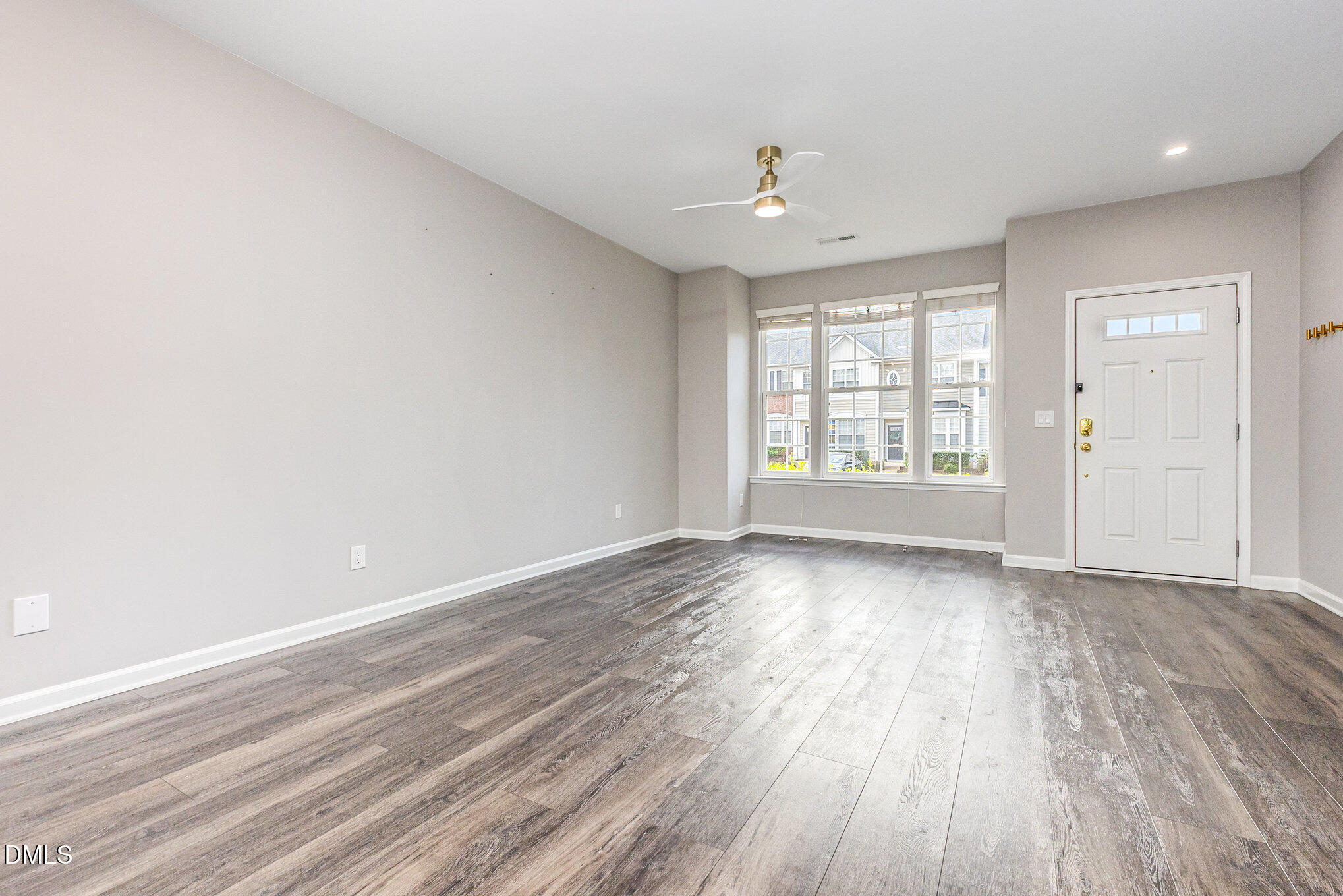7824 Silverthread Lane Raleigh, NC 27617 - Photo 6 of 33 006_cj4a2486-edit_926