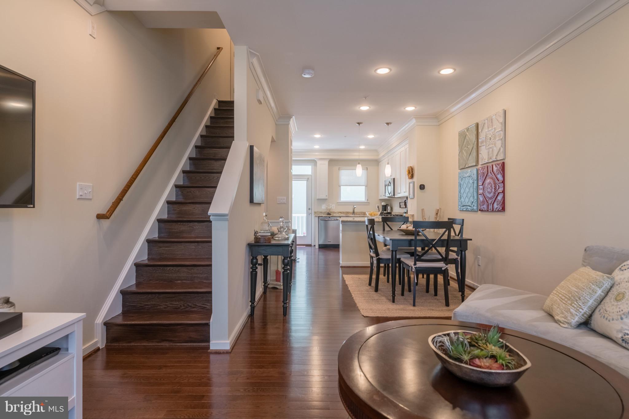 331 K Street Southeast Washington, DC 20003 - Photo 3 of 30 Living Room