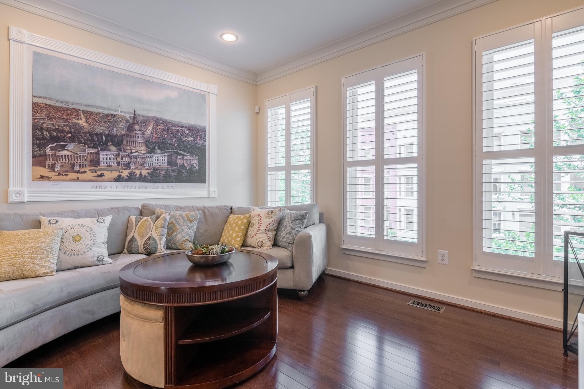 331 K Street Southeast Washington, DC 20003 - Photo 5 of 30 Living Room