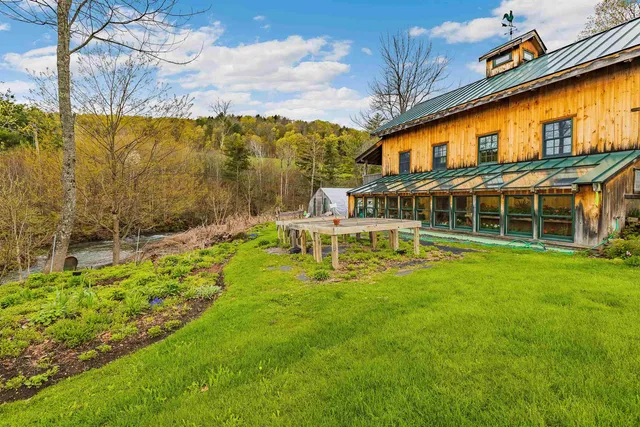 $846,000 | 49 Highway 12, Pomfret, VT 05091