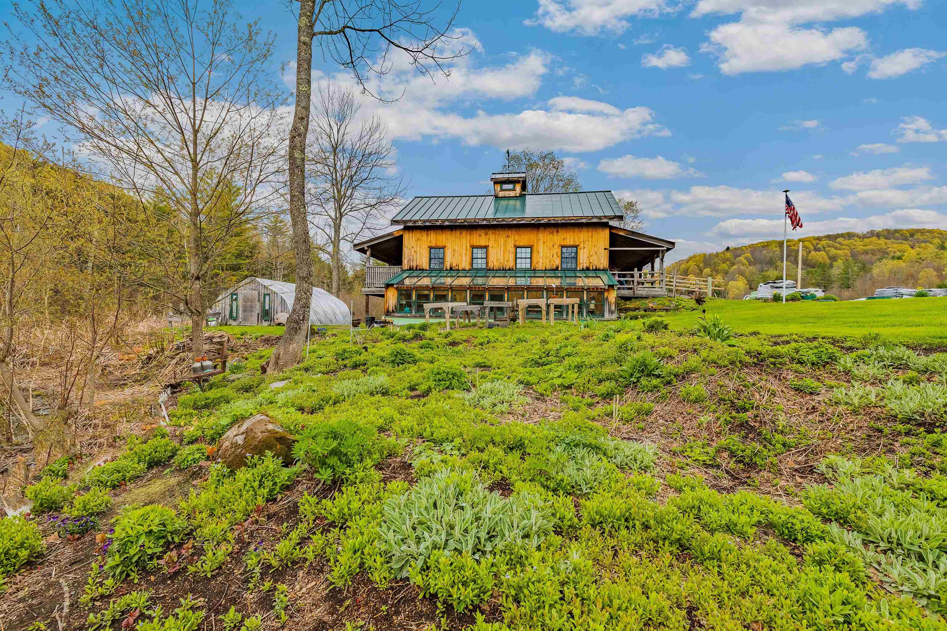 49 Highway 12 Pomfret, VT 05091 - Photo 24 of 36