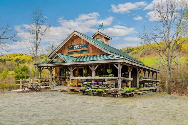 $846,000 | 49 Highway 12, Pomfret, VT 05091