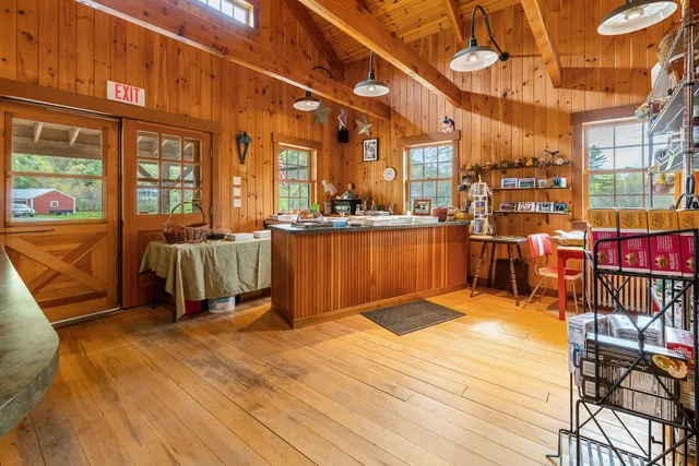 $846,000 | 49 Highway 12, Pomfret, VT 05091