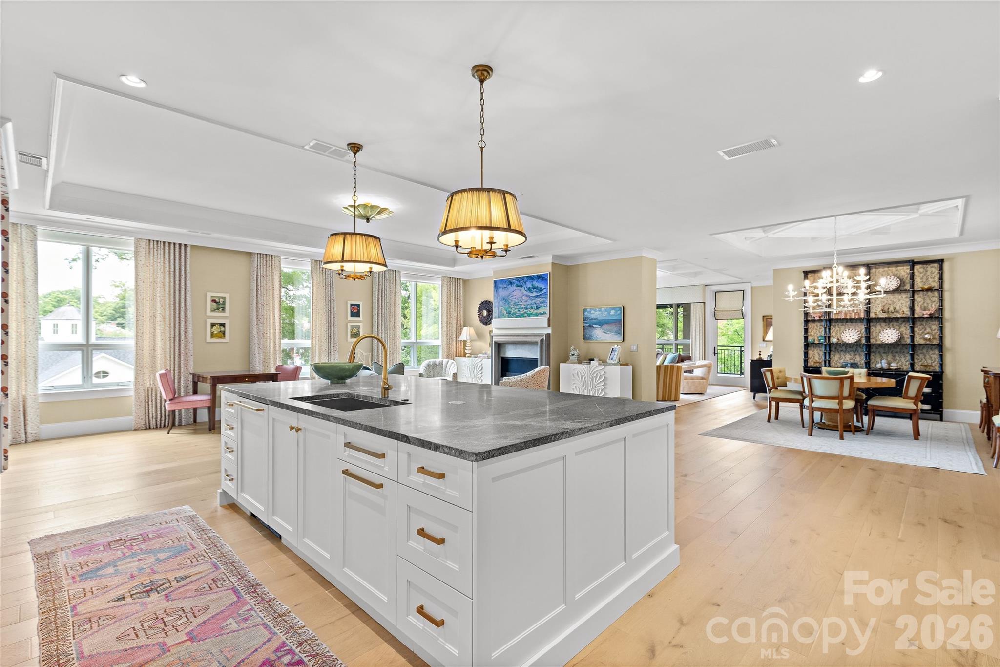 130 Cherokee Road, Unit 306 Charlotte, NC 28207 - Photo 13 of 48 Gallery Image 13