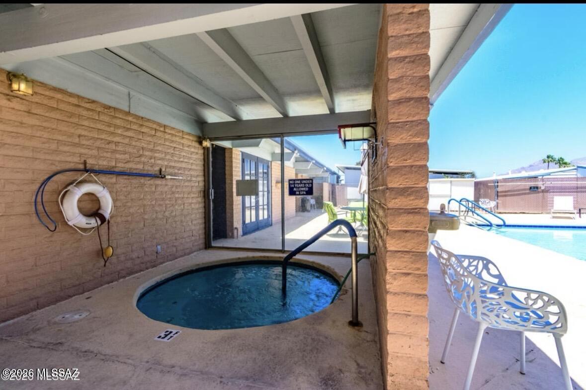 4550 North Flowing Wells Road, Unit 65 Tucson, AZ 85705 - Photo 50 of 50 a view of entryway and hall