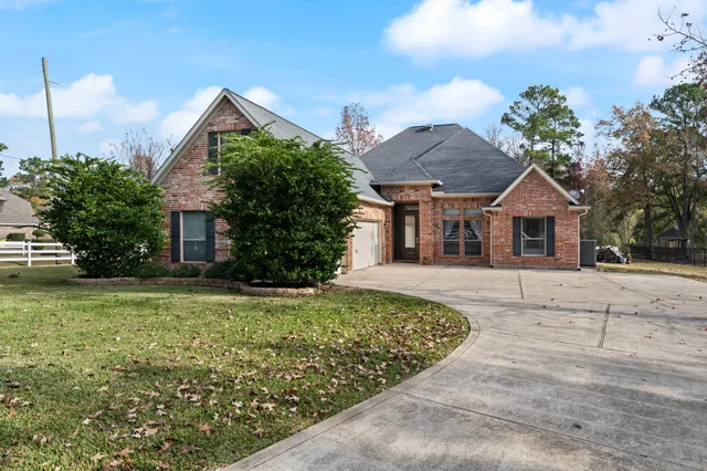 $599,990 | 11718 Live Oak Drive, Magnolia, TX 77354