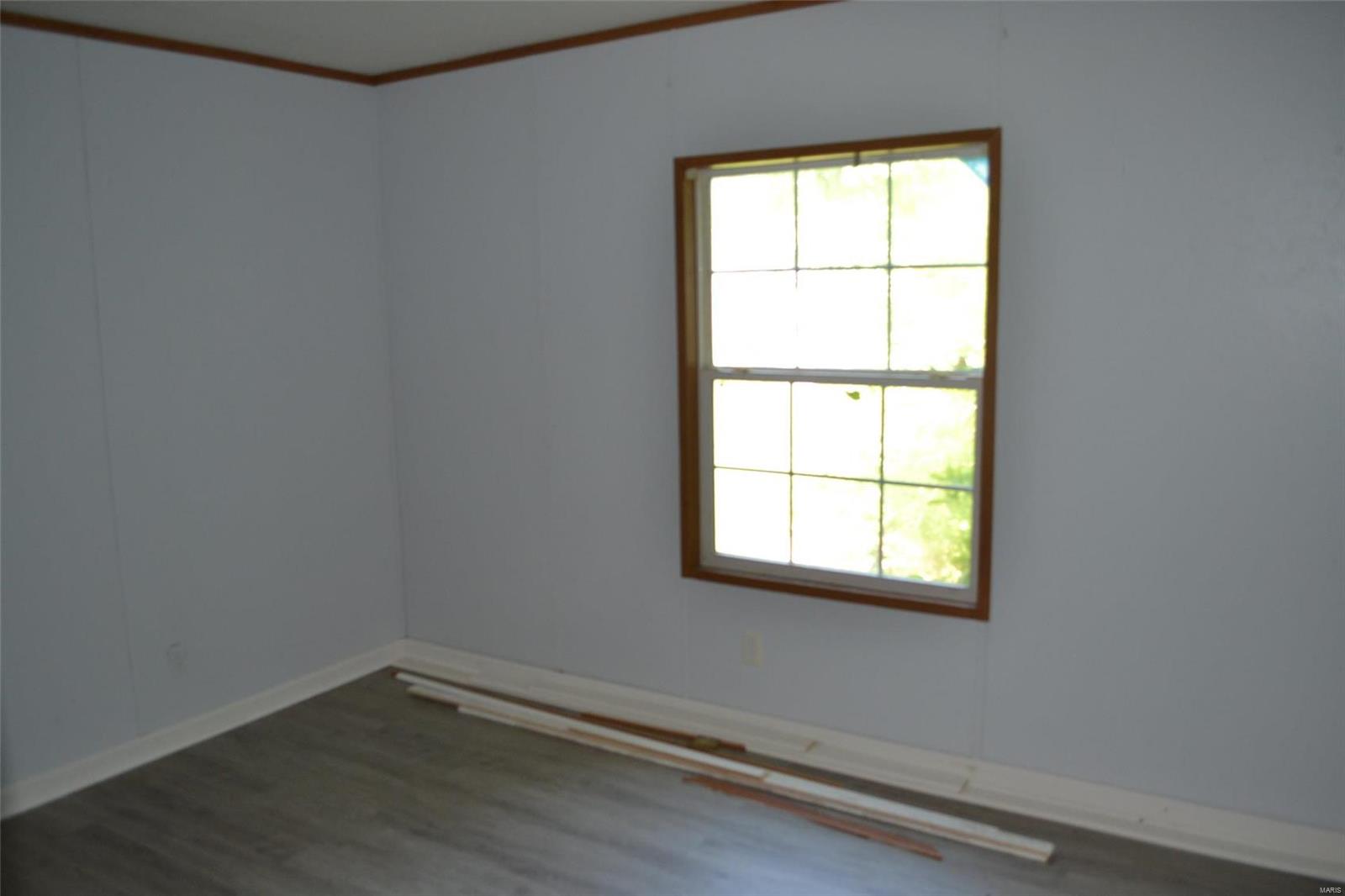 21009 Walcott Road Carlyle, IL 62231 - Photo 13 of 20