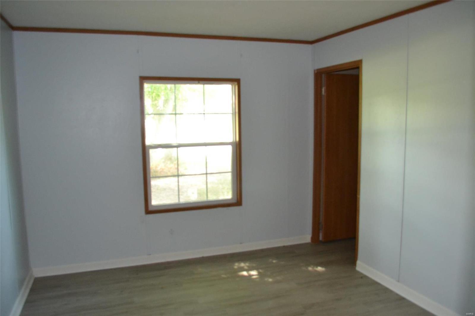 21009 Walcott Road Carlyle, IL 62231 - Photo 14 of 20