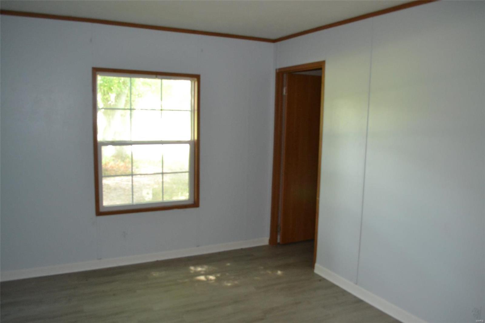 21009 Walcott Road Carlyle, IL 62231 - Photo 16 of 20