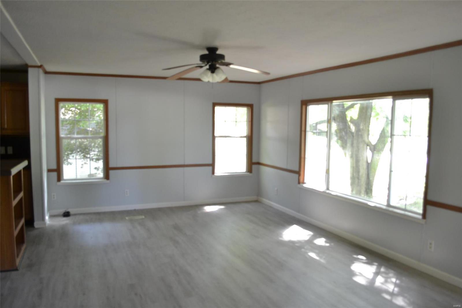 21009 Walcott Road Carlyle, IL 62231 - Photo 19 of 20