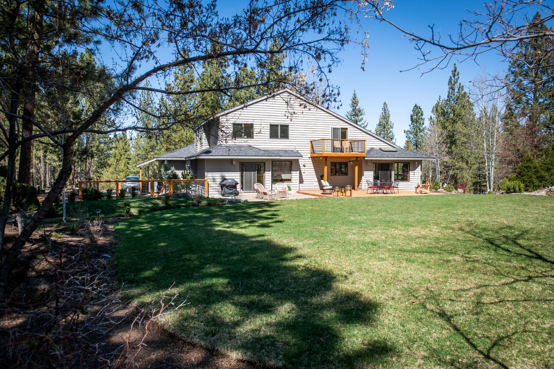 60216 East Ridgeview Drive Bend, OR 97702 - Photo 51 of 53 batch_45Far out back yardRidgeview-57