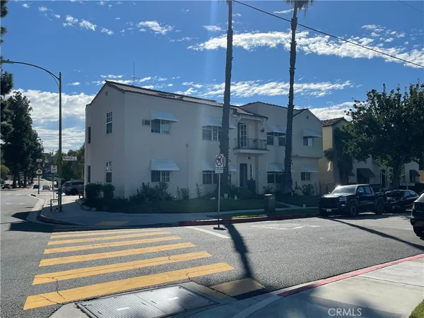 $1,870,000 | 630 Naranja Drive, Glendale, CA 91206