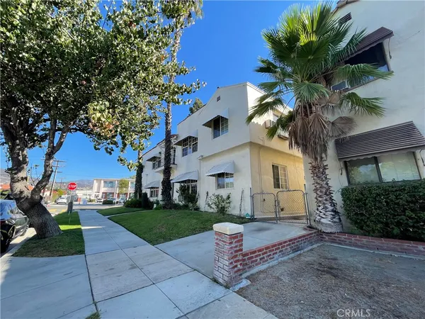 $1,870,000 | 630 Naranja Drive, Glendale, CA 91206