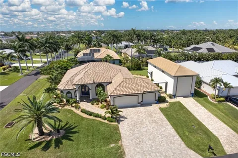 $1,200,000 | 1725 Southwest 52nd Terrace, Cape Coral, FL 33914