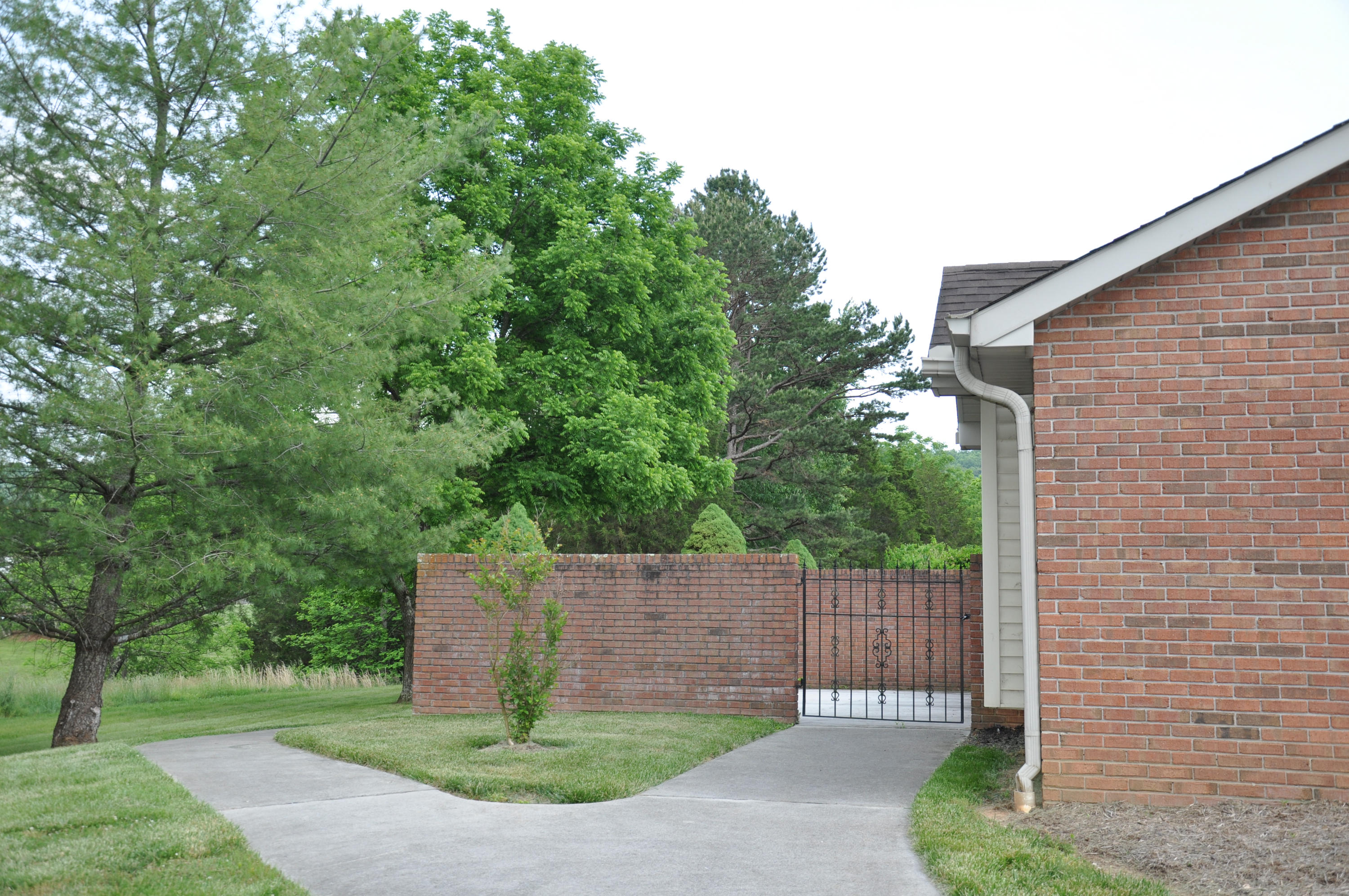 3116 Cunningham Road, Unit B5 Knoxville, TN 37918 - Photo 13 of 20 DSC_0042