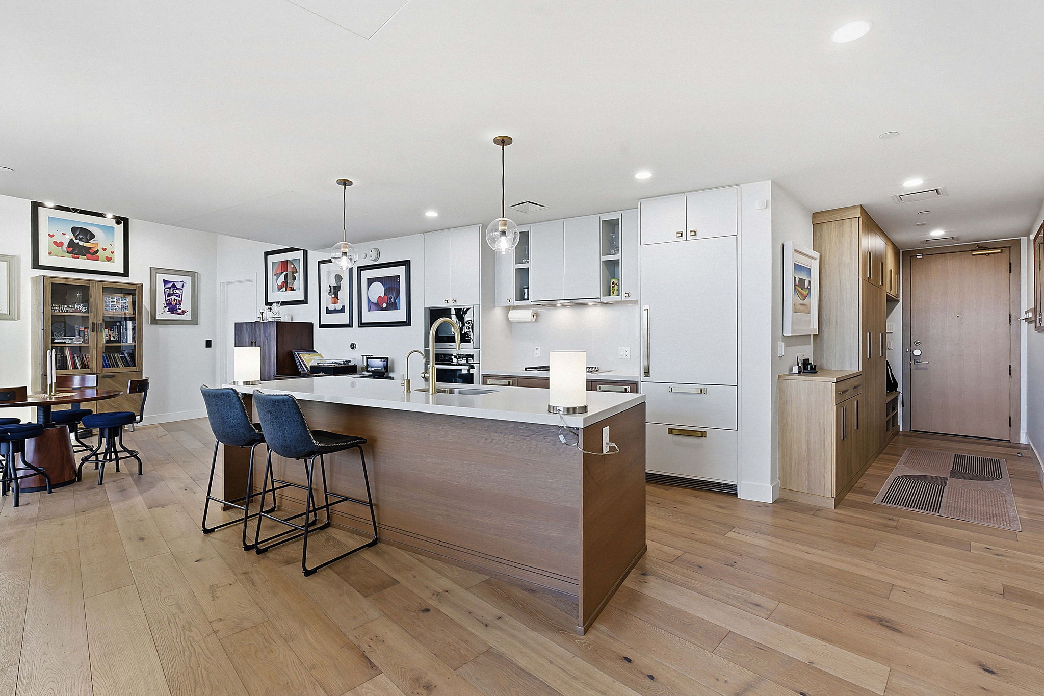 70 Rainey Street, Unit 1908 Austin, TX 78701 - Photo 4 of 40