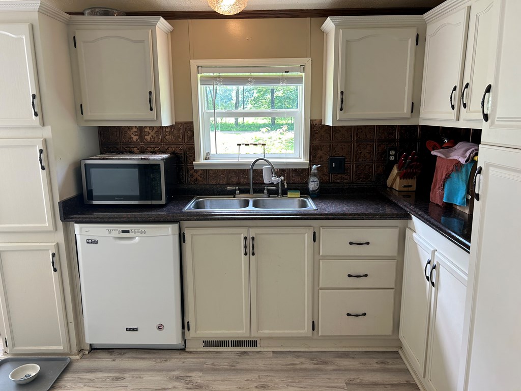 249 Pioneer Road Titusville, PA 16354 - Photo 5 of 50