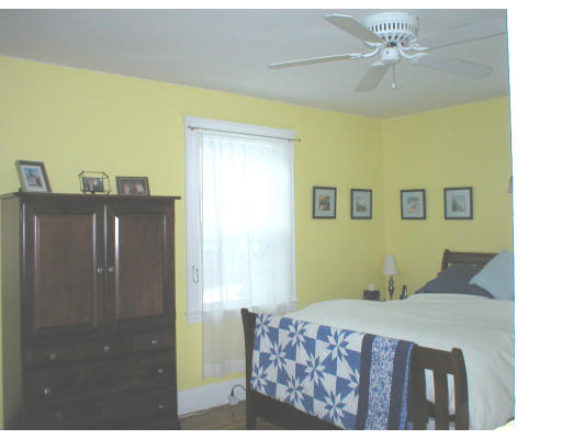 110 Warwick Road Melrose, MA 02176 - Photo 16 of 22 Gallery Image 16
