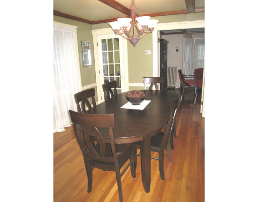 110 Warwick Road Melrose, MA 02176 - Photo 8 of 22 Gallery Image 8