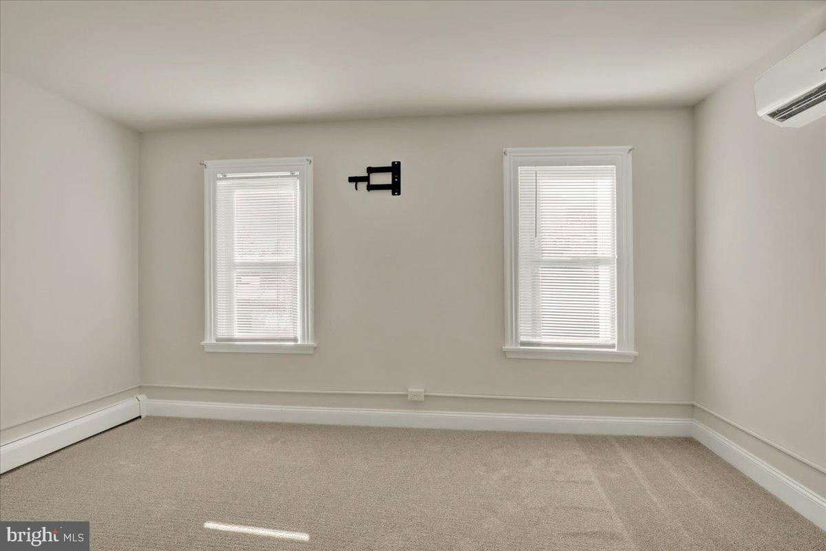 623 Bay Street Lancaster, PA 17603 - Photo 17 of 23 an empty room with windows