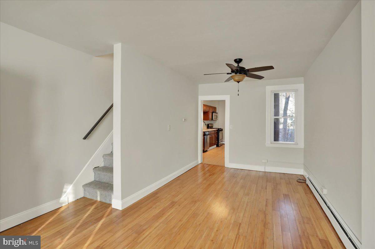 623 Bay Street Lancaster, PA 17603 - Photo 5 of 23 a view of an empty room with a window