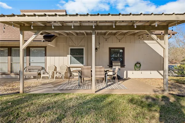 $404,900 | 2517 Arbor Drive, Bryan, TX 77802