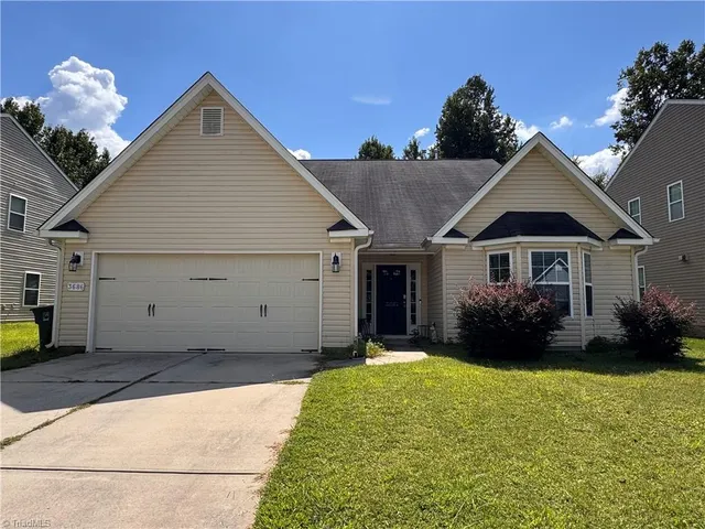 $2,400 | 3686 McGinty Drive, Greensboro, NC 27406