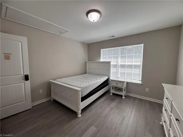 $2,400 | 3686 McGinty Drive, Greensboro, NC 27406