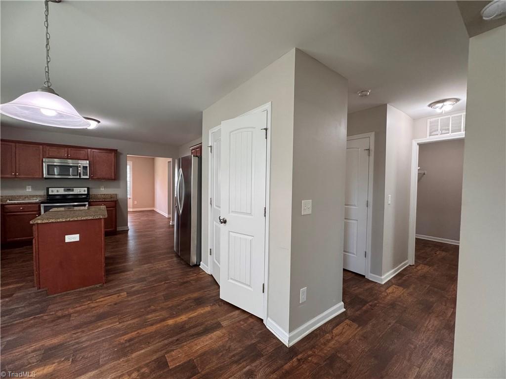 3686 McGinty Drive Greensboro, NC 27406 - Photo 4 of 47