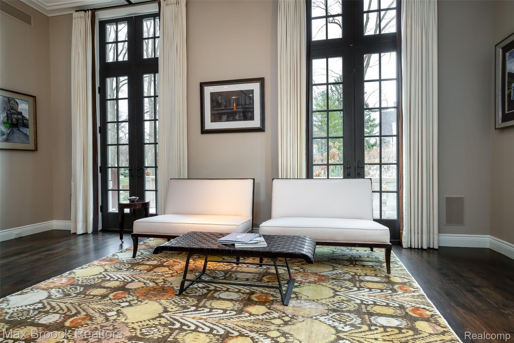 144 Linden Road Birmingham, MI 48009 - Photo 12 of 68 2E2A8901-Edit.jpg