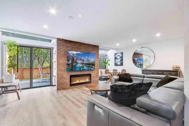 $595,900 | 600 Hubbard Avenue, Unit 29, Coeur D'Alene, ID 83814