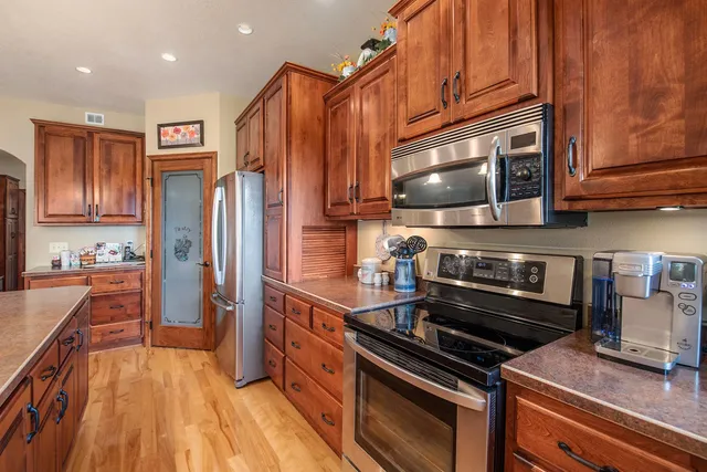 $850,000 | 1602 Buffalo Ridge Drive, Luverne, MN 56156