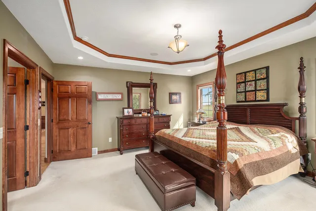 $850,000 | 1602 Buffalo Ridge Drive, Luverne, MN 56156