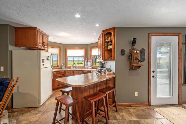 $850,000 | 1602 Buffalo Ridge Drive, Luverne, MN 56156