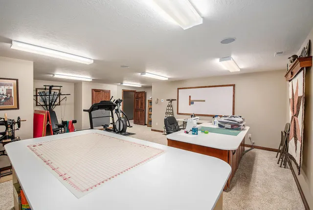 $850,000 | 1602 Buffalo Ridge Drive, Luverne, MN 56156