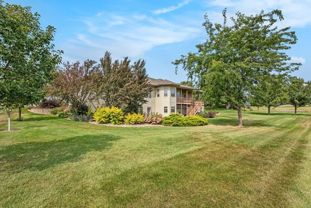 $850,000 | 1602 Buffalo Ridge Drive, Luverne, MN 56156