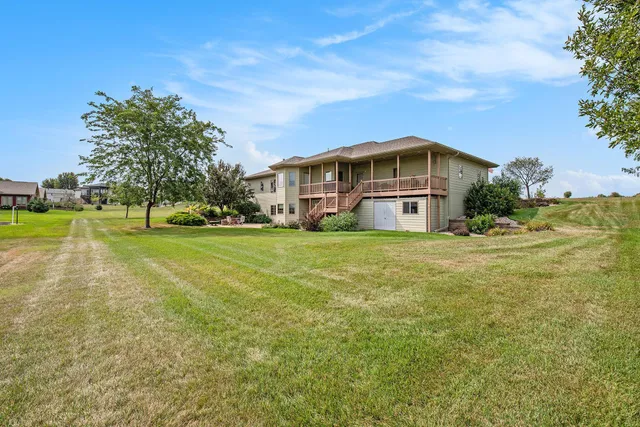 $850,000 | 1602 Buffalo Ridge Drive, Luverne, MN 56156