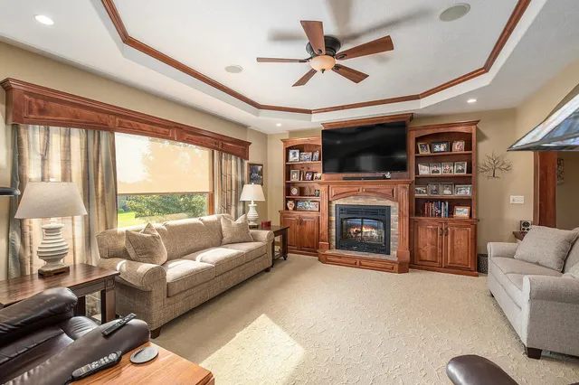 $850,000 | 1602 Buffalo Ridge Drive, Luverne, MN 56156