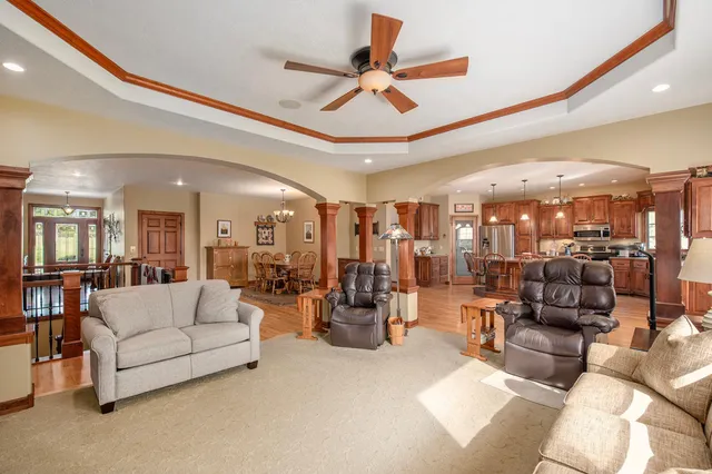 $850,000 | 1602 Buffalo Ridge Drive, Luverne, MN 56156