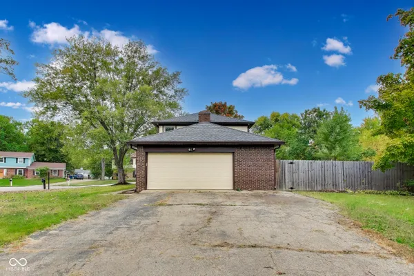 $375,000 | 7222 Brompton Court, Indianapolis, IN 46250